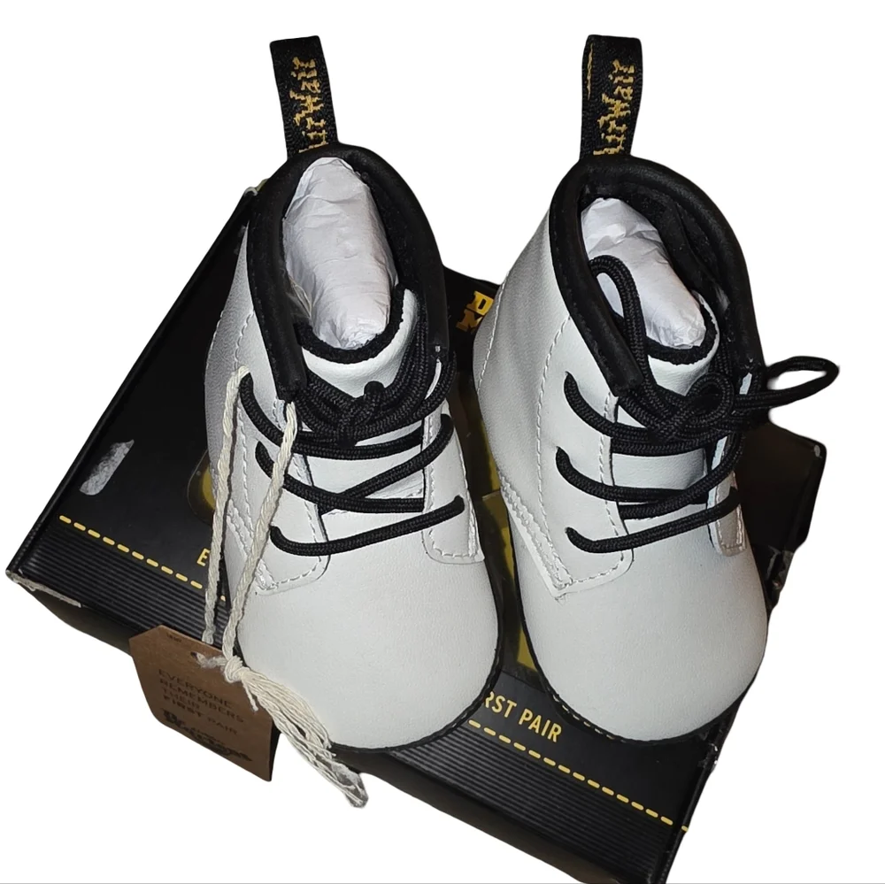 Dr. Martens 1460 Crib Baby Boots - White Size 3 Brand NEW in Box
